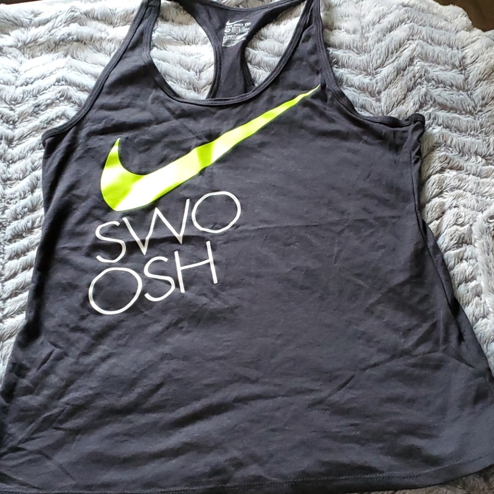 NWOT Nike tank